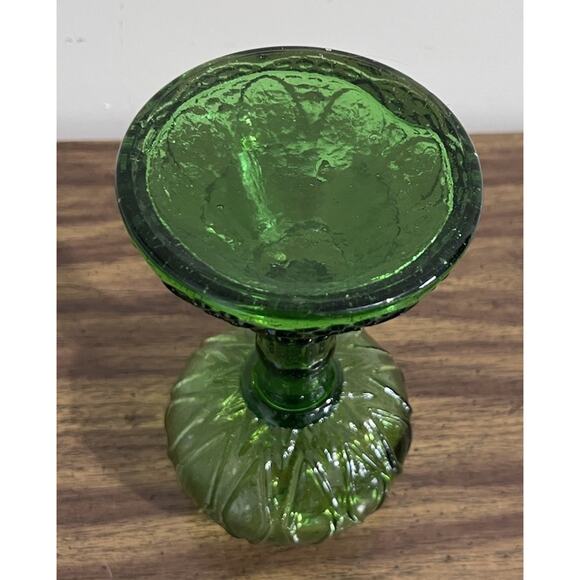 Vintage Green Glass Oil Kerosene Lamp with Panel Sides Floral Bottom 9.5" - Picture 7 of 9